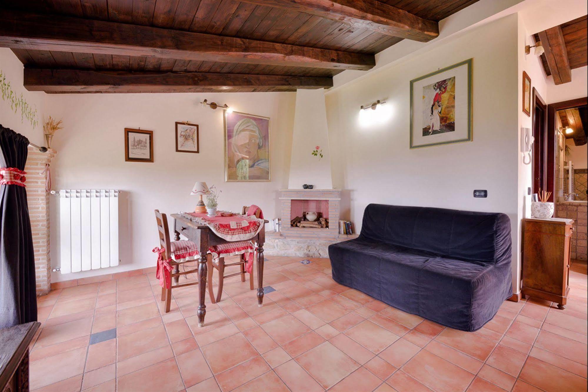 Aparthotel Il Casale Delle Ginestre Castel San Pietro Romano Zewnętrze zdjęcie